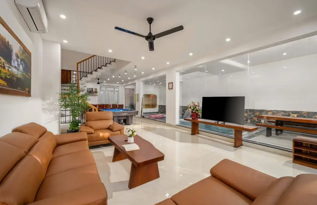 Abogo provides transparent villa rental guidance tailored to each trip