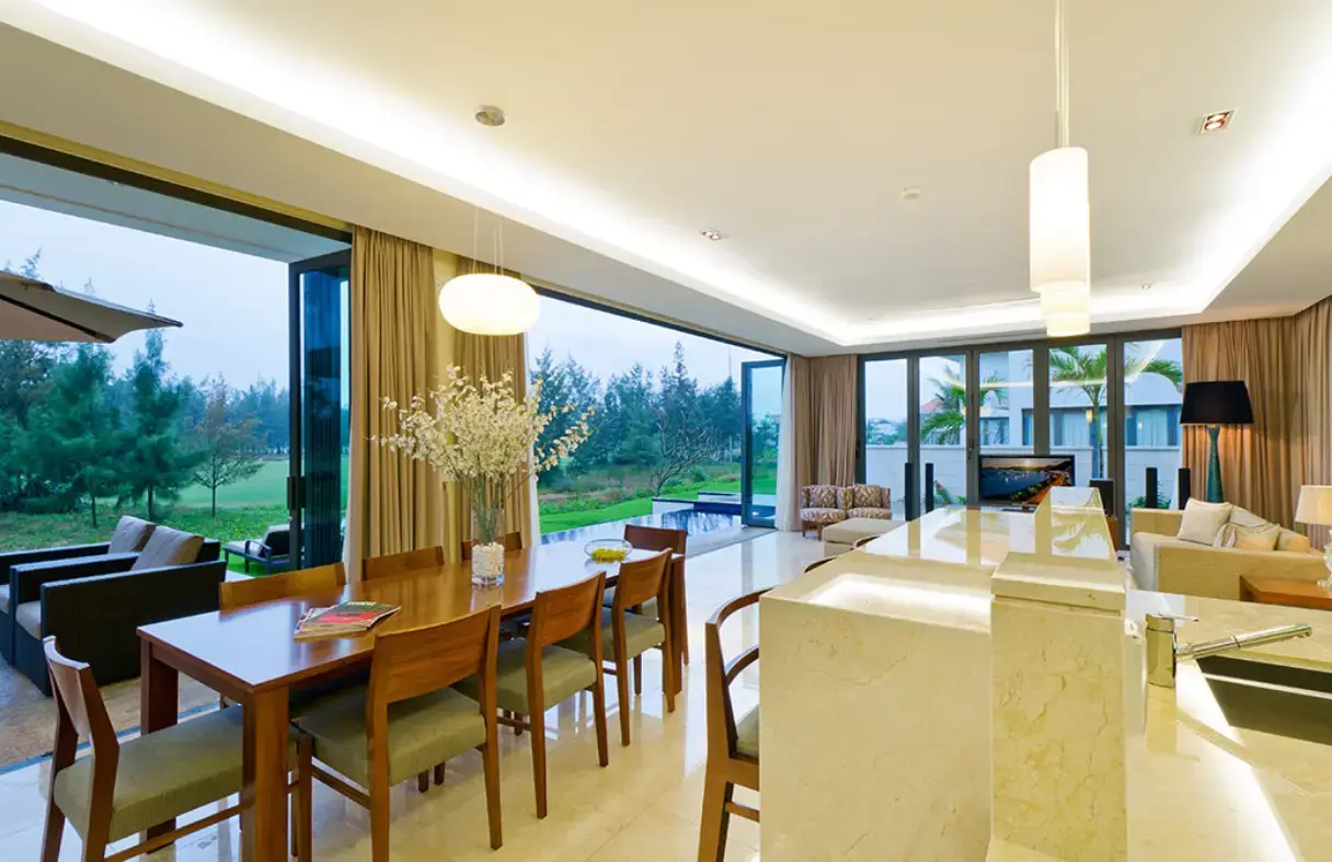 Shared living area in a Da Nang villa for 4 people, ideal for bonding and dining together