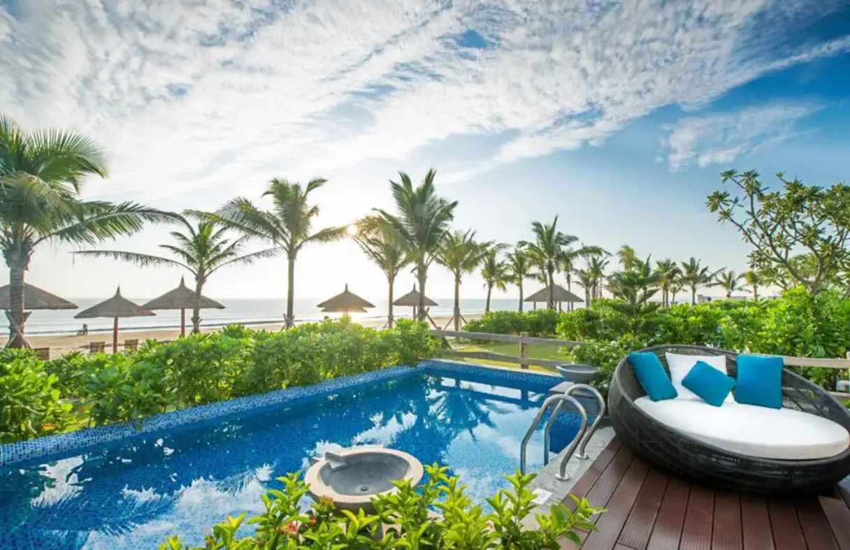 Da Nang villa for 8 guests located near My Khe Beach