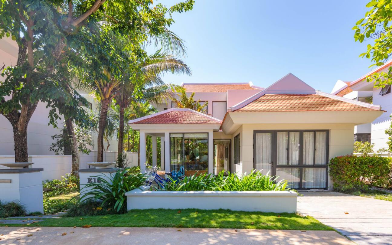 Da Nang Villa with Large Garden – Private Stay & Curated Options by Abogo