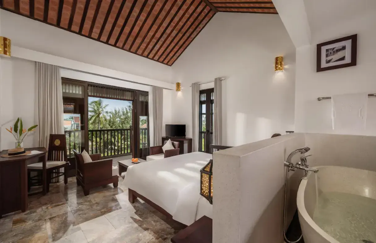 Junior Suite sang trọng tại Legacy Hoi An Resort