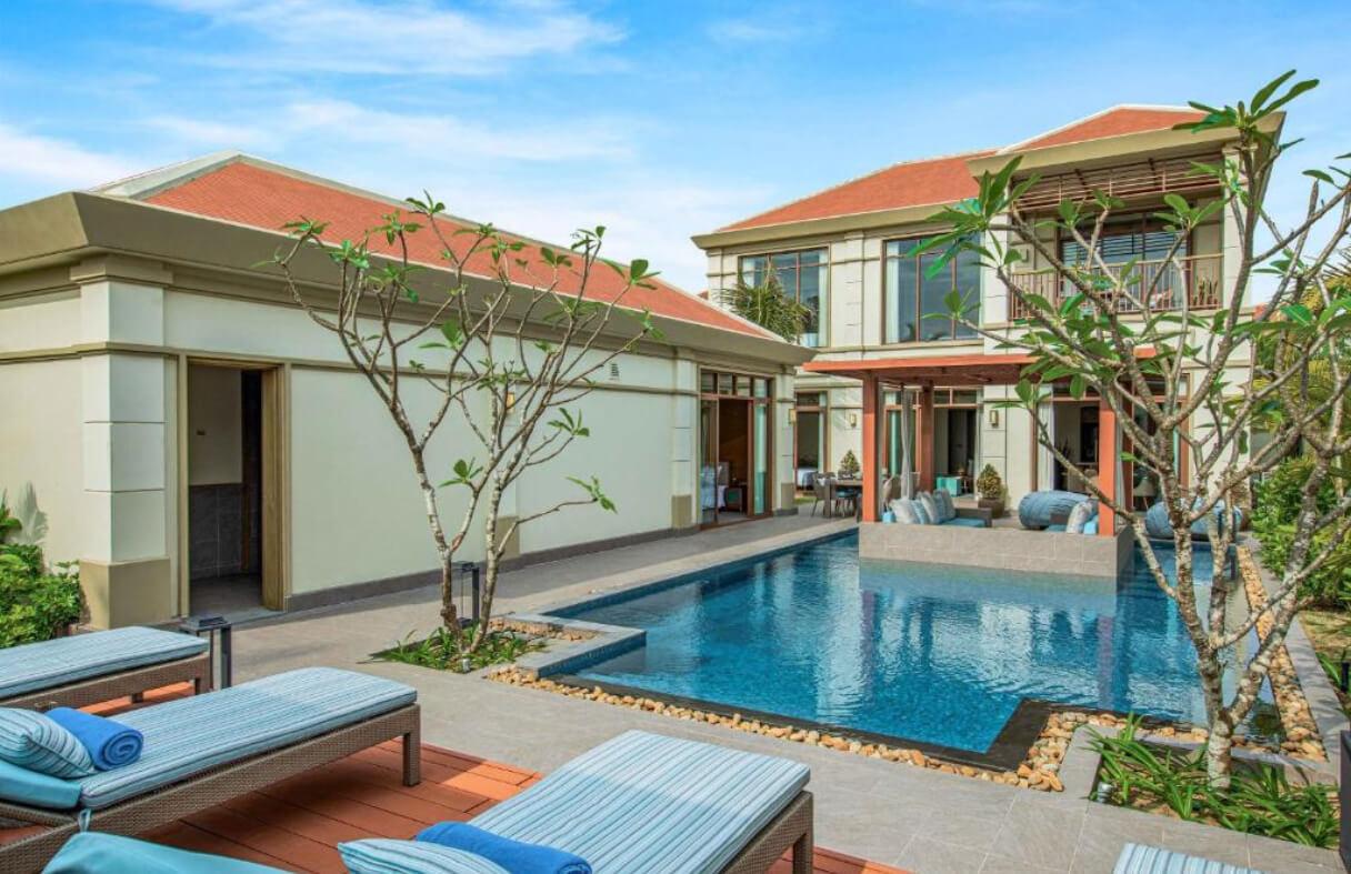 Luxury beach view villa in Da Nang with a resort-style atmosphere