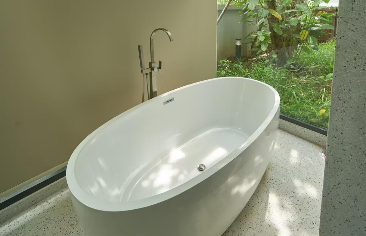 Spacious and modern living area inside a Da Nang villa for groups