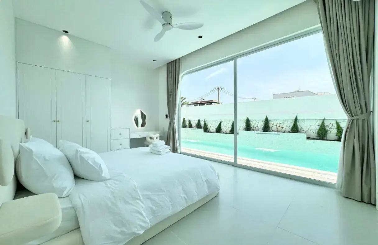 Phòng ngủ yên tĩnh trong villa Đà Nẵng tư nhân, phù hợp cho kỳ nghỉ riêng tư