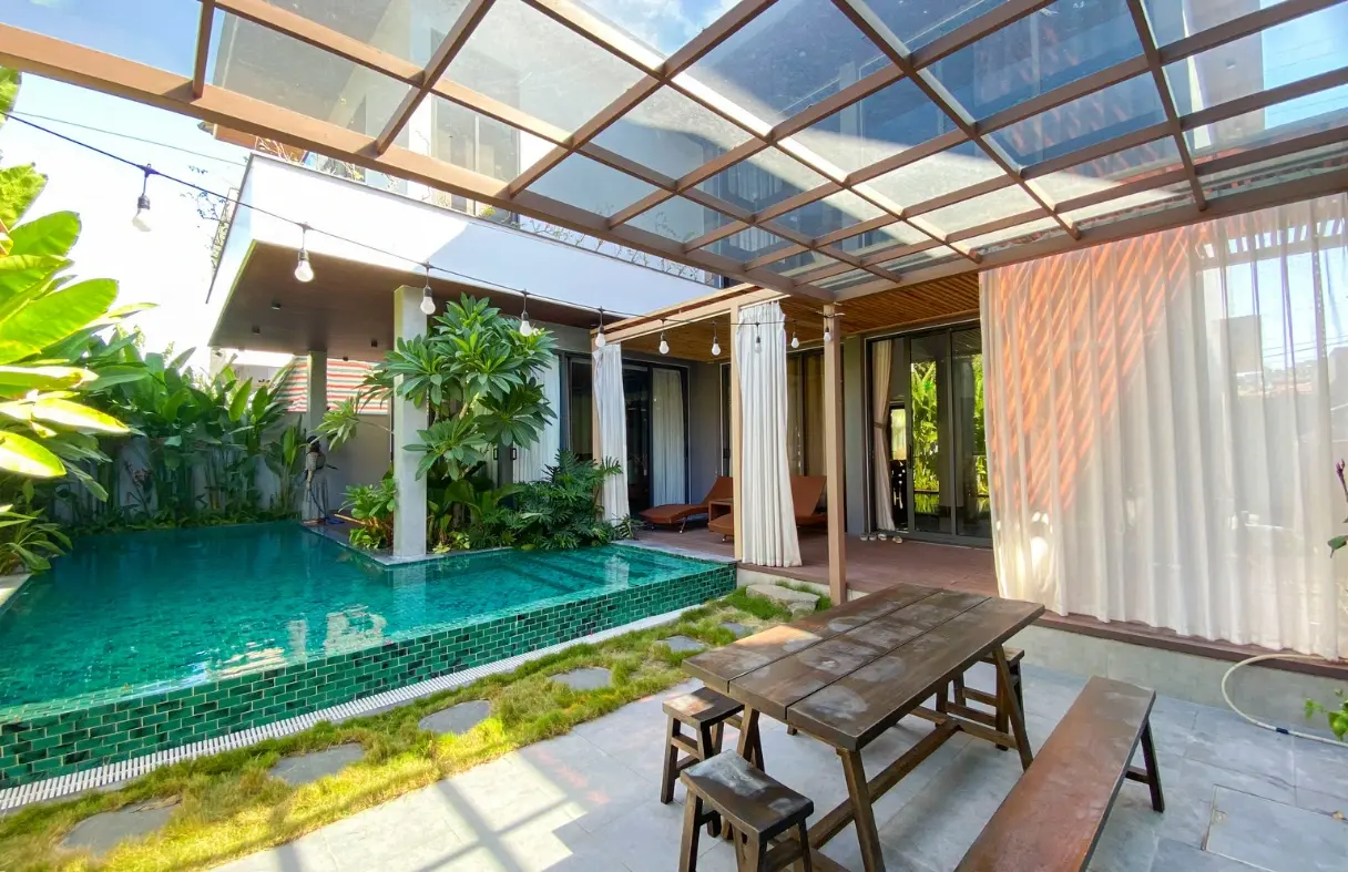 Hồ bơi riêng tại song cat villa 59nl rộng rãi, sạch đẹp.