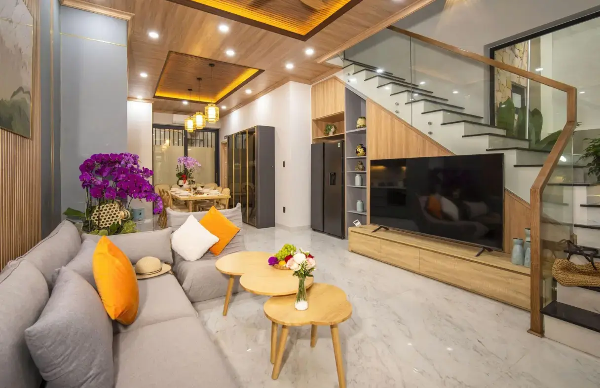 Spacious common living area inside a Da Nang private villa