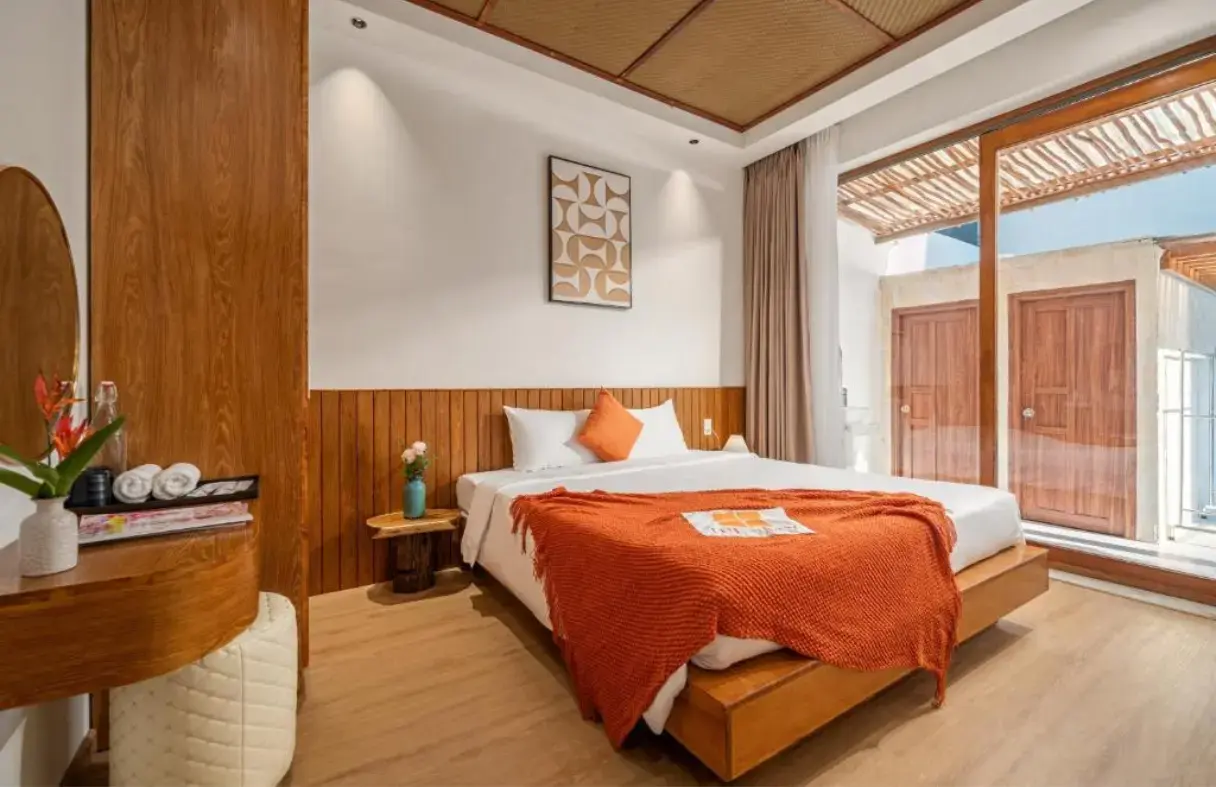Phòng ngủ Tropical Villa – 83 HSK rộng rãi, nội thất tropical sang trọng