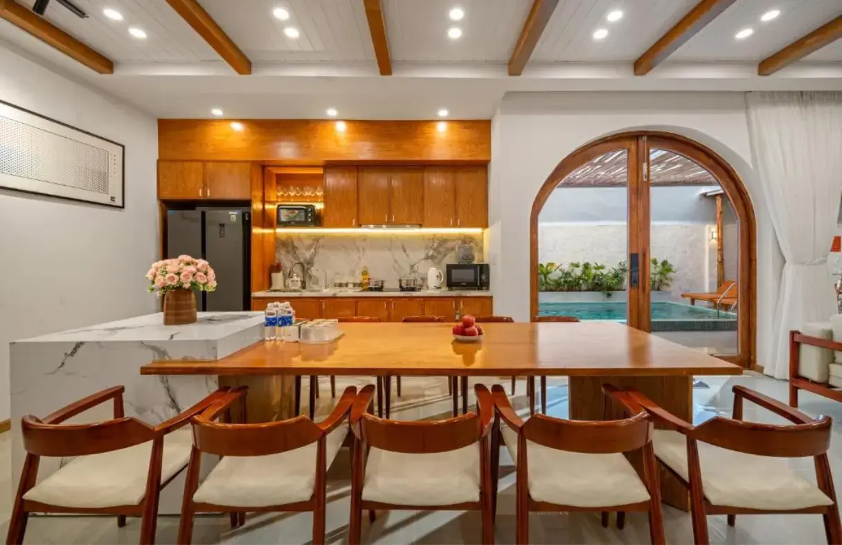 Khu bếp Tropical Villa – 83 HSK đầy đủ tiện nghi cho bữa ăn gia đình