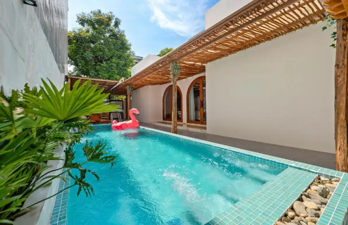 Hồ bơi riêng tại Tropical Villa – 83 HSK, lý tưởng cho gia đình và nhóm bạn