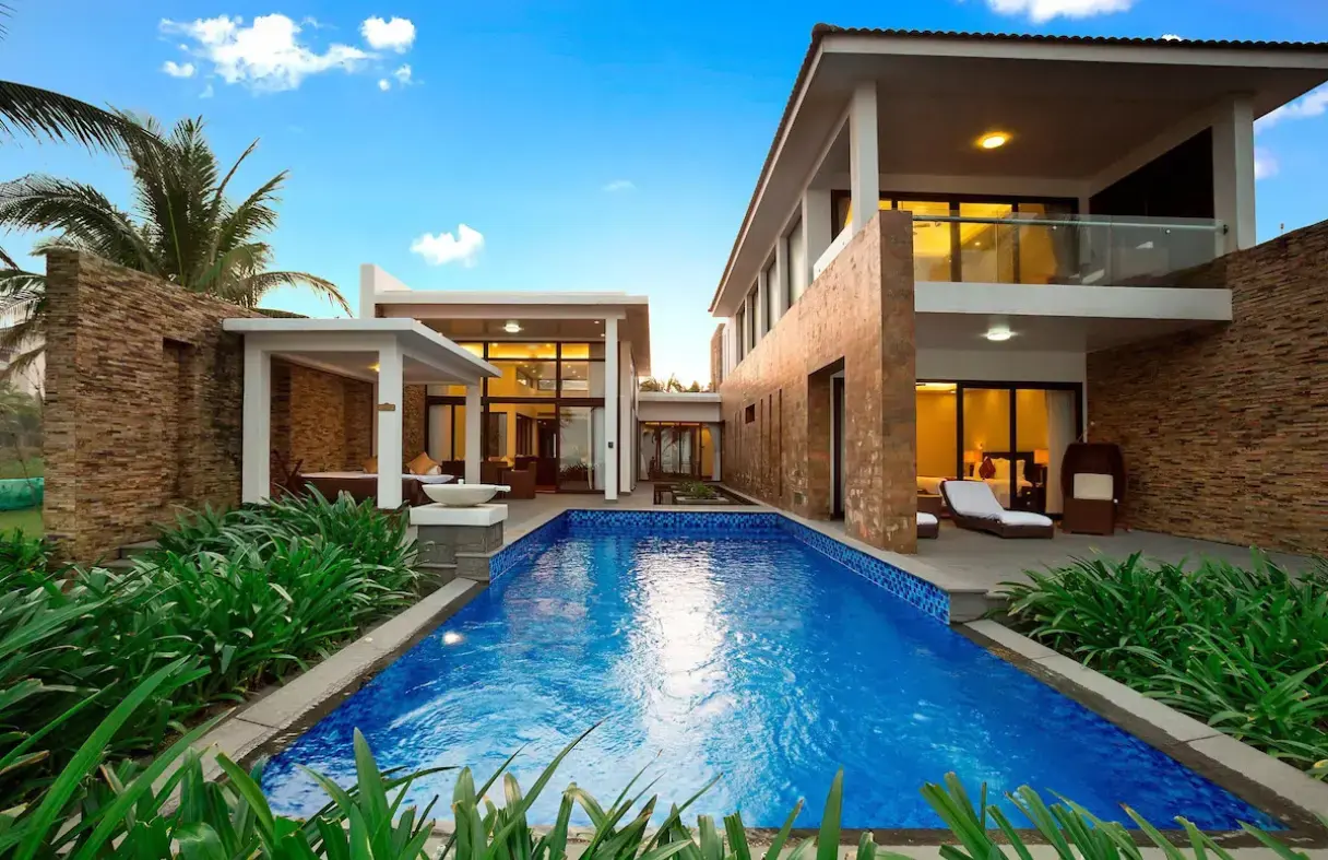 Villa Đà Nẵng cao cấp với hồ bơi vô cực view biển tuyệt đẹp, lý tưởng cho gia đình