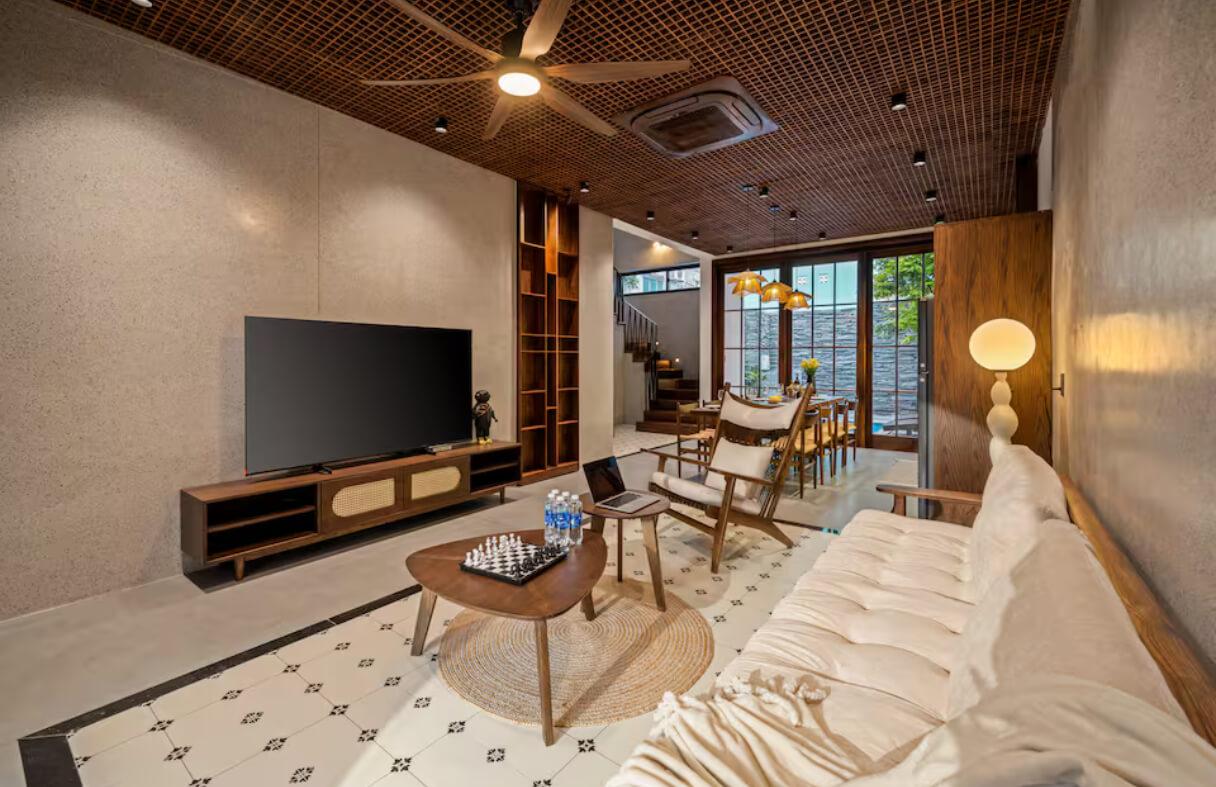 Villa Đà Nẵng có hồ bơi riêng phù hợp nhóm bạn và gia đình