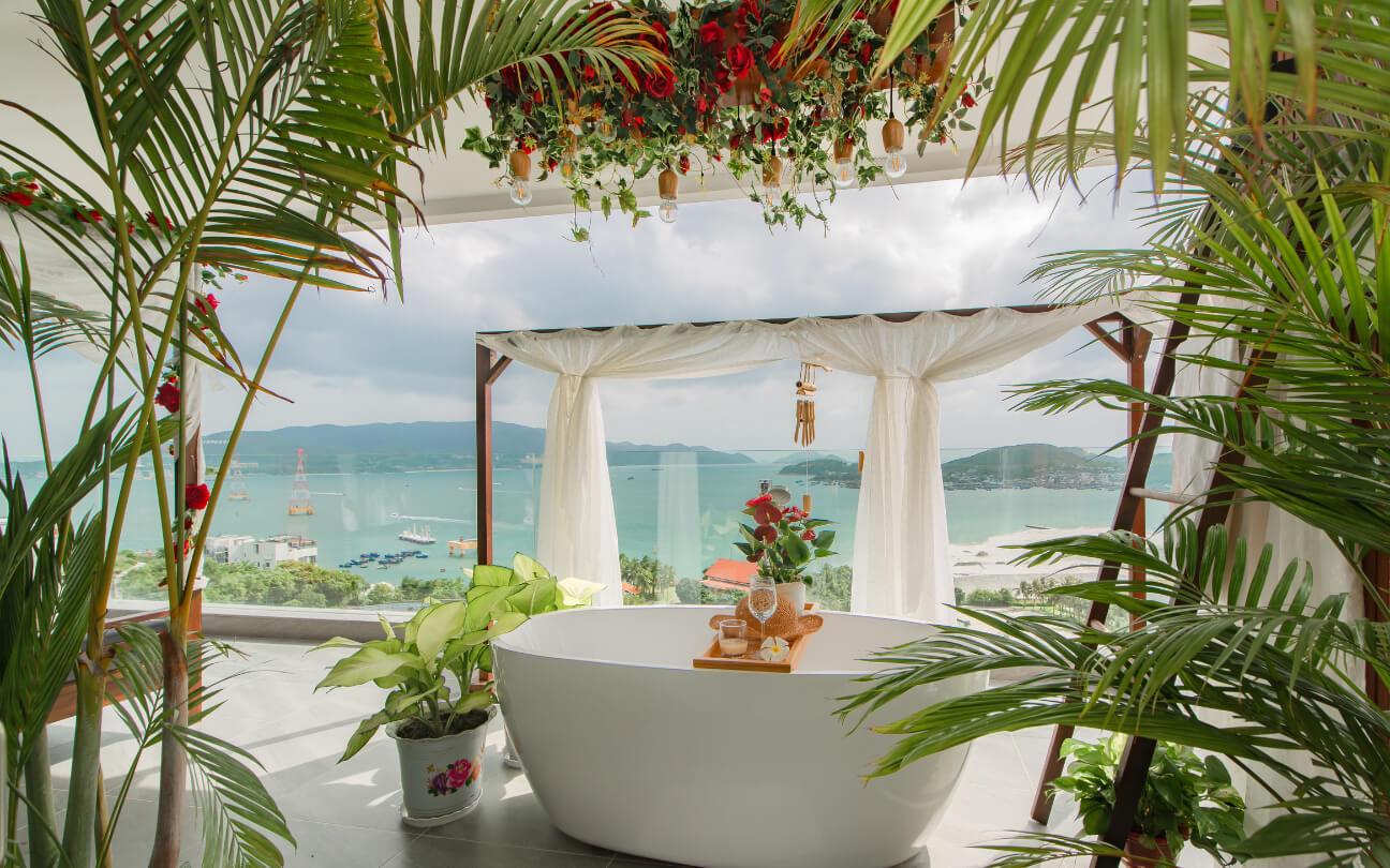 Ocean Front Villa Nha Trang B11 6PN