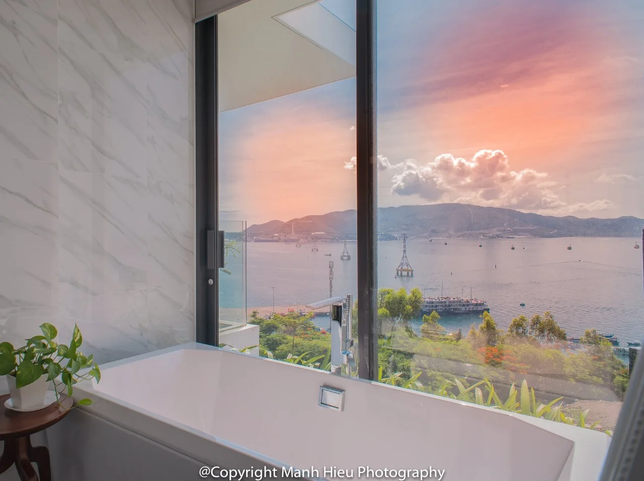 review Ocean Front Villas Nha Trang