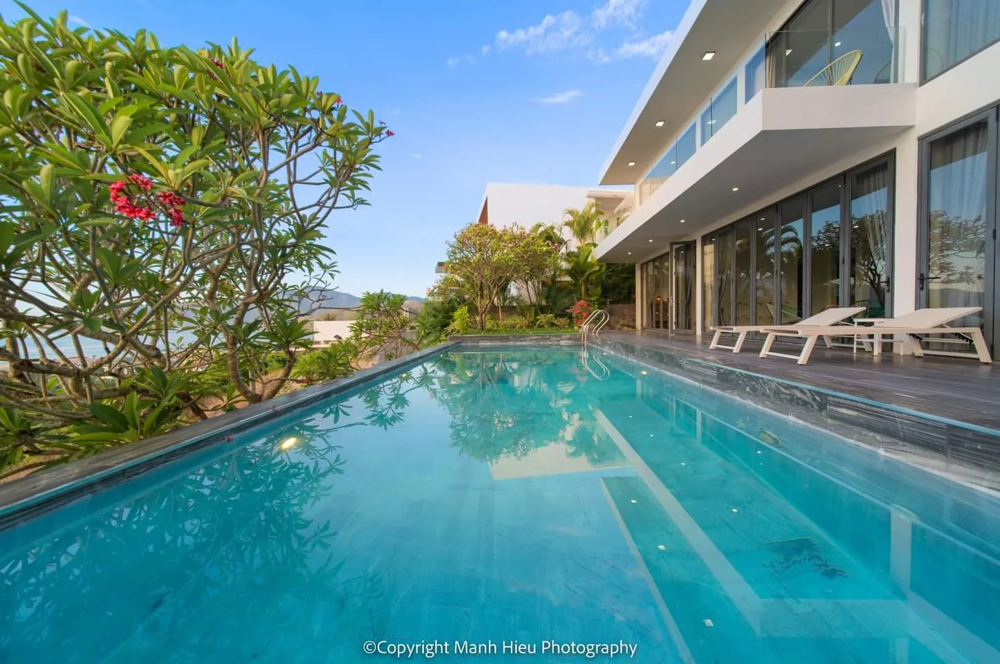 Ocean Front Villas Nha Trang giá bao nhiêu