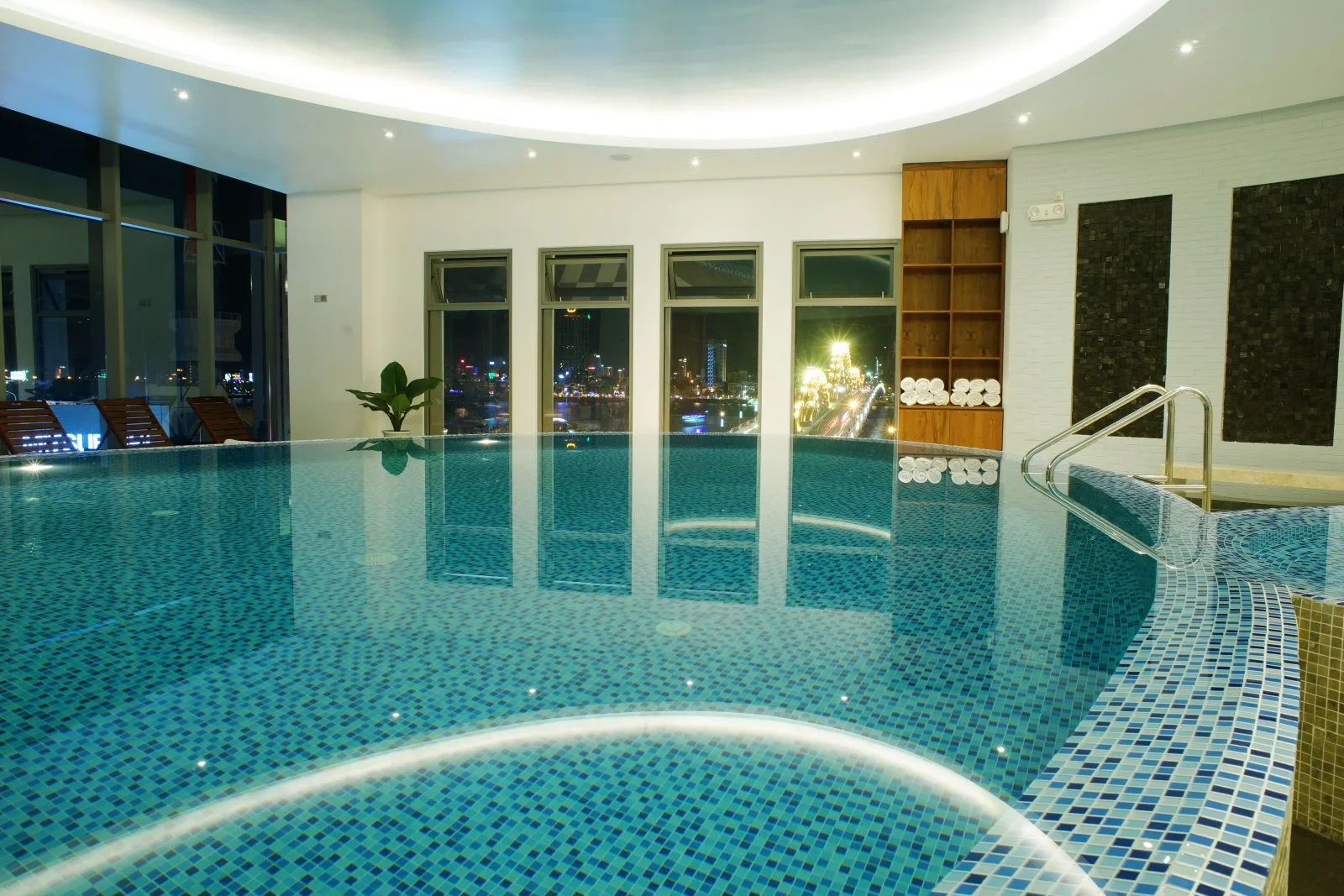 Hotline Vanda Hotel Đà Nẵng | Số Điện Thoại, Liên Hệ Và Đặt Phòng Mới Nhất