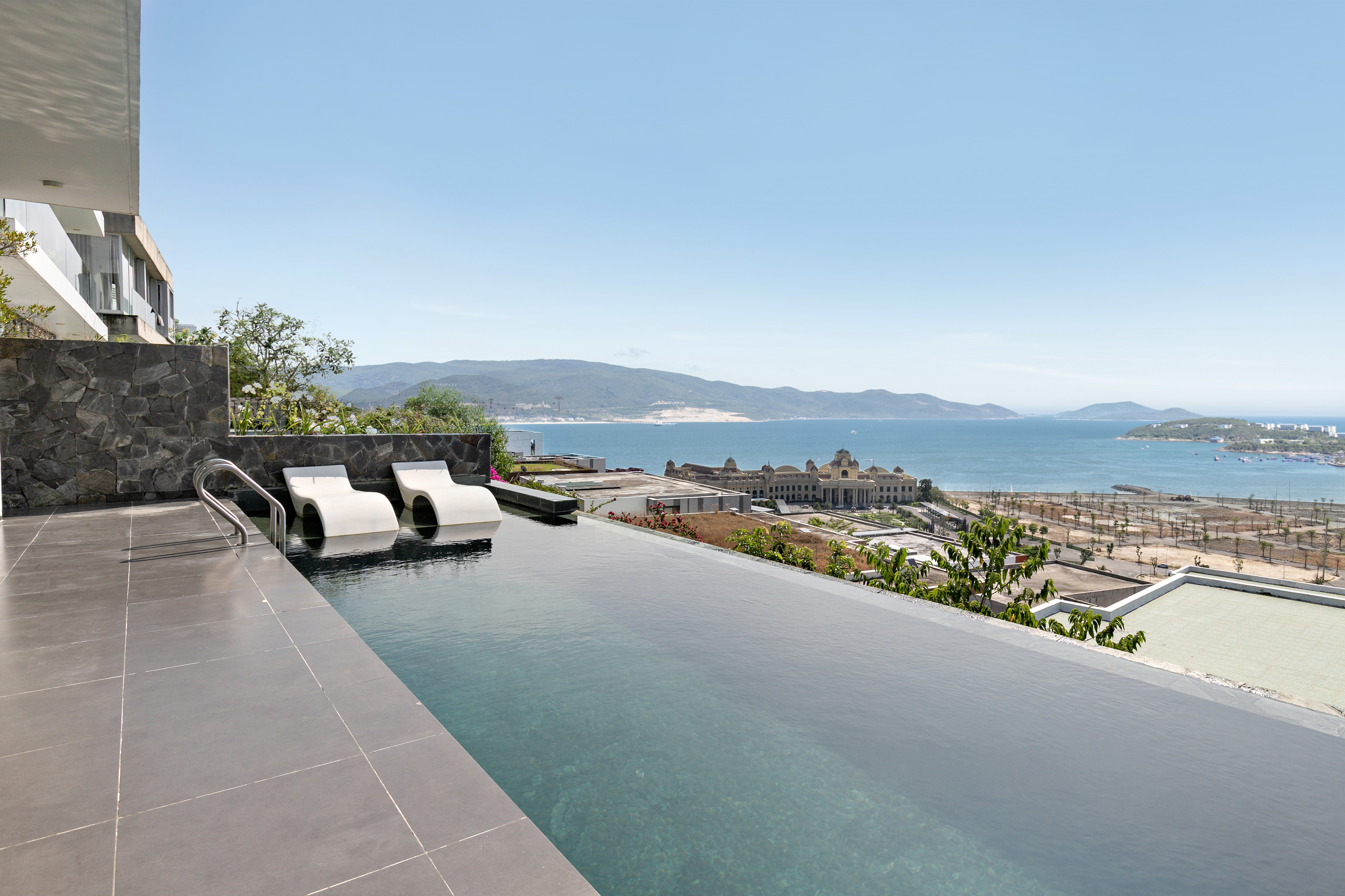 bảng giá Oceanfront Nha Trang