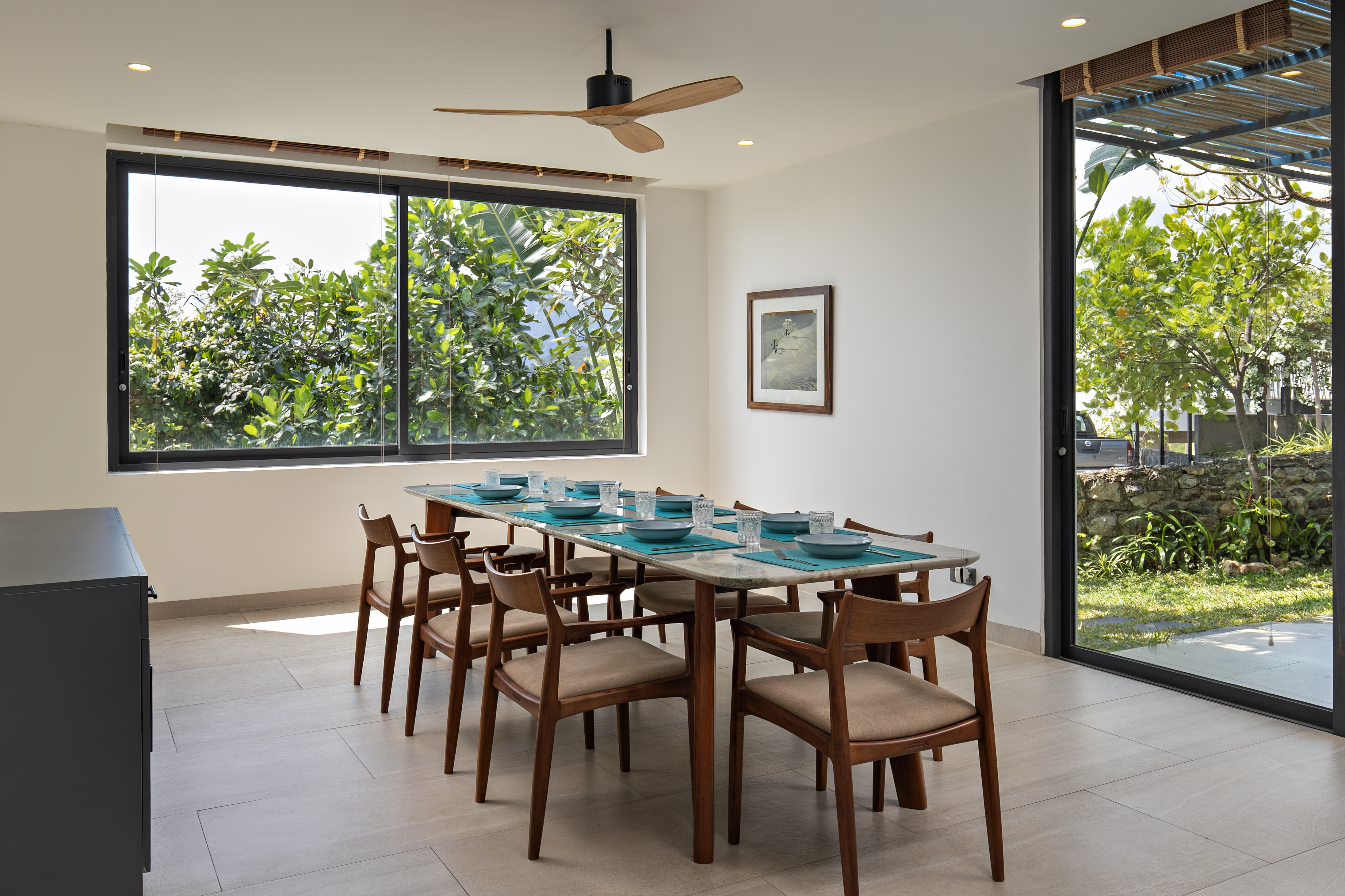 bảng giá Oceanfront Anh Nguyễn Nha Trang