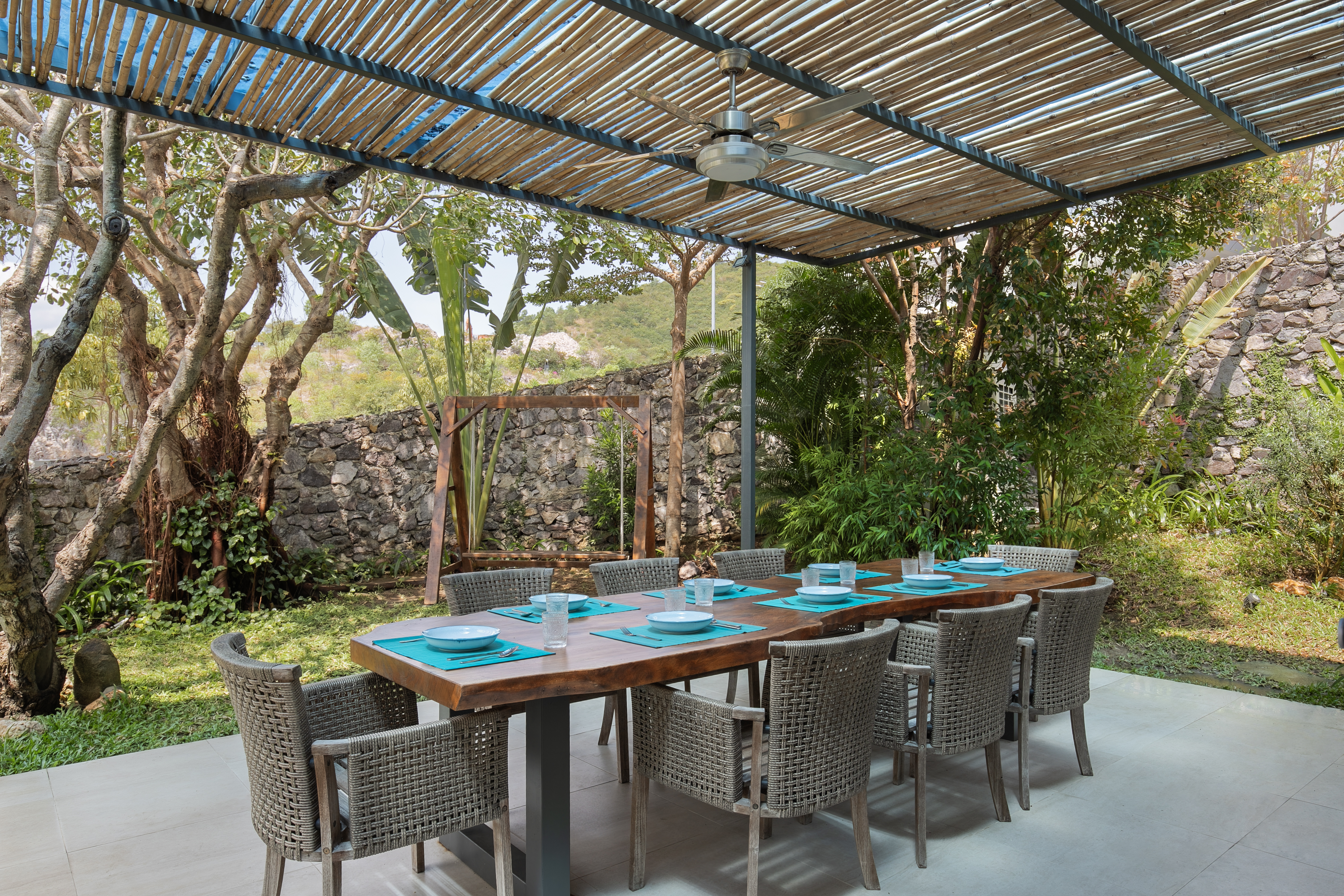 bảng giá Oceanfront Anh Nguyễn Nha Trang