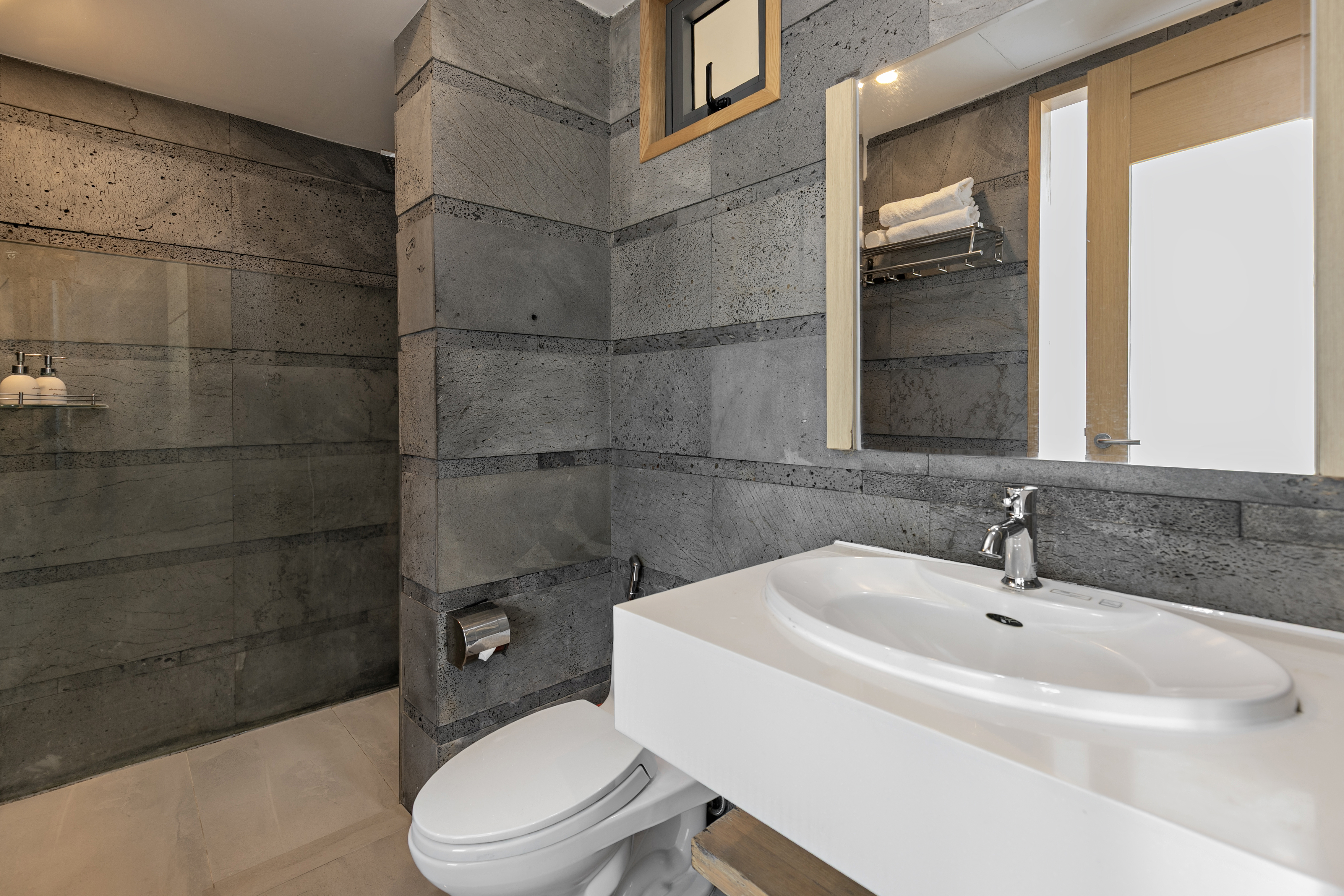 Ocean Front Villa Nha Trang B4 7PN