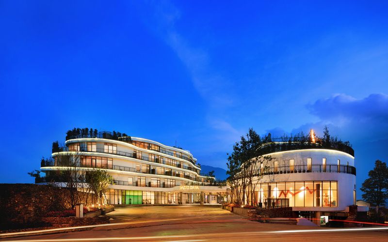 Premium Deluxe