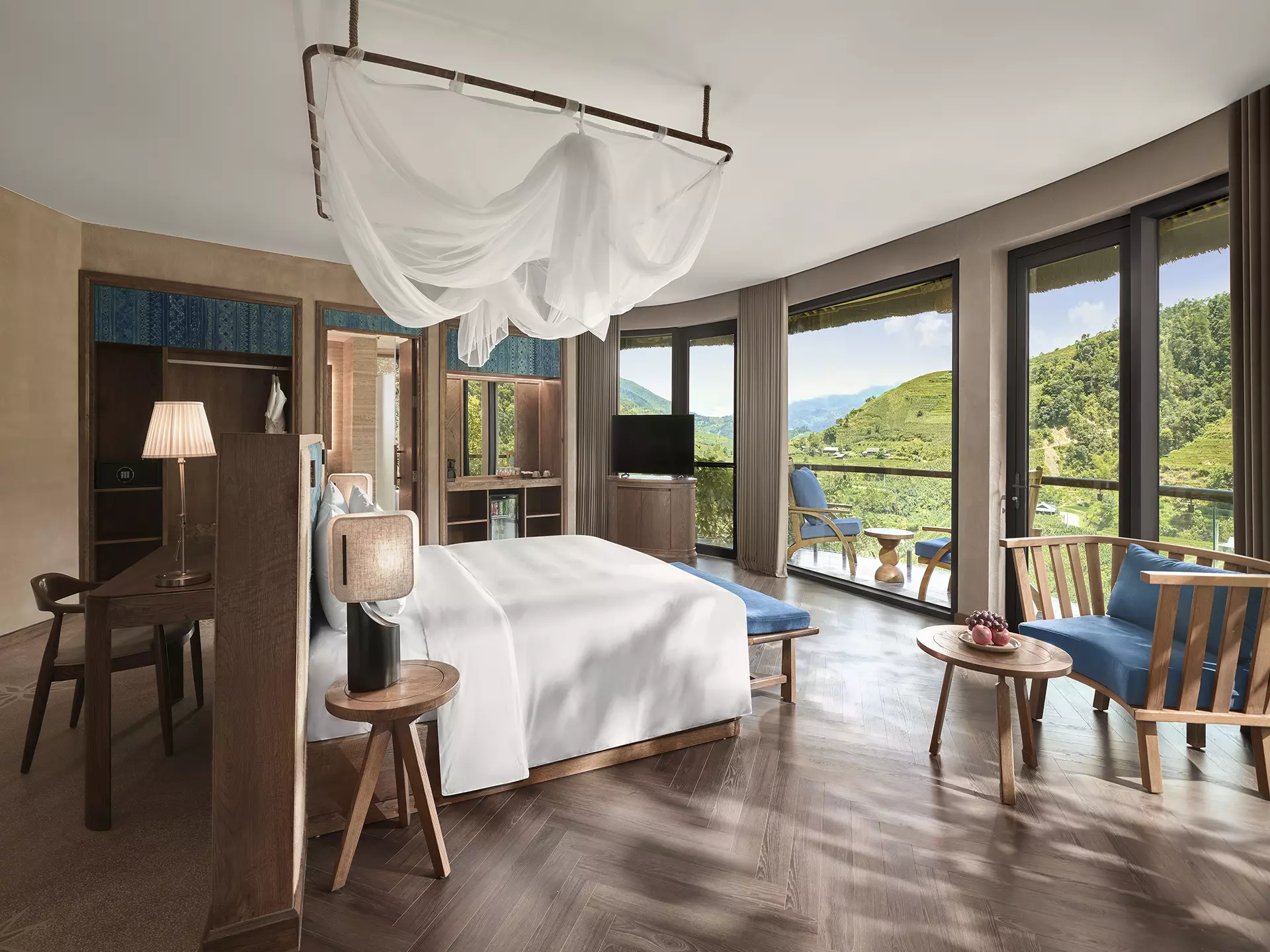 Grand Deluxe Room