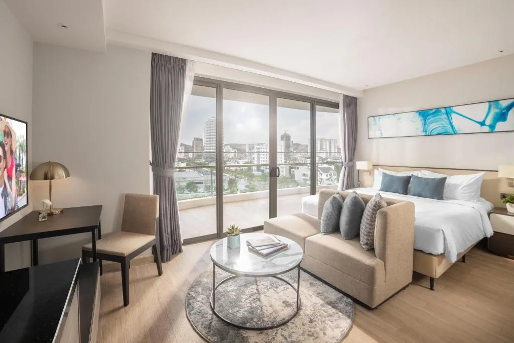 2 BEDROOM DELUXE (4A0C)