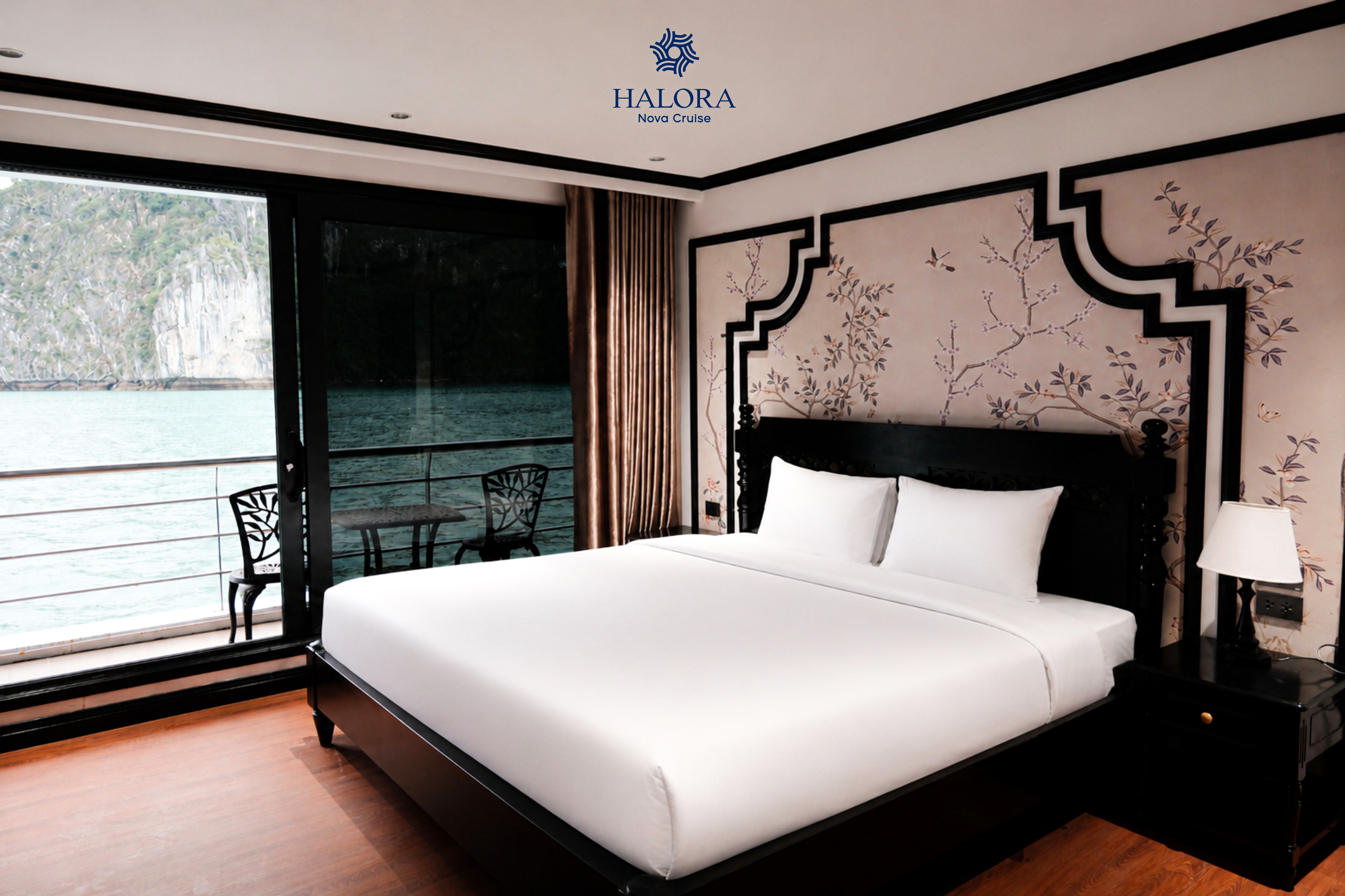 DELUXE BALCONY OCEAN