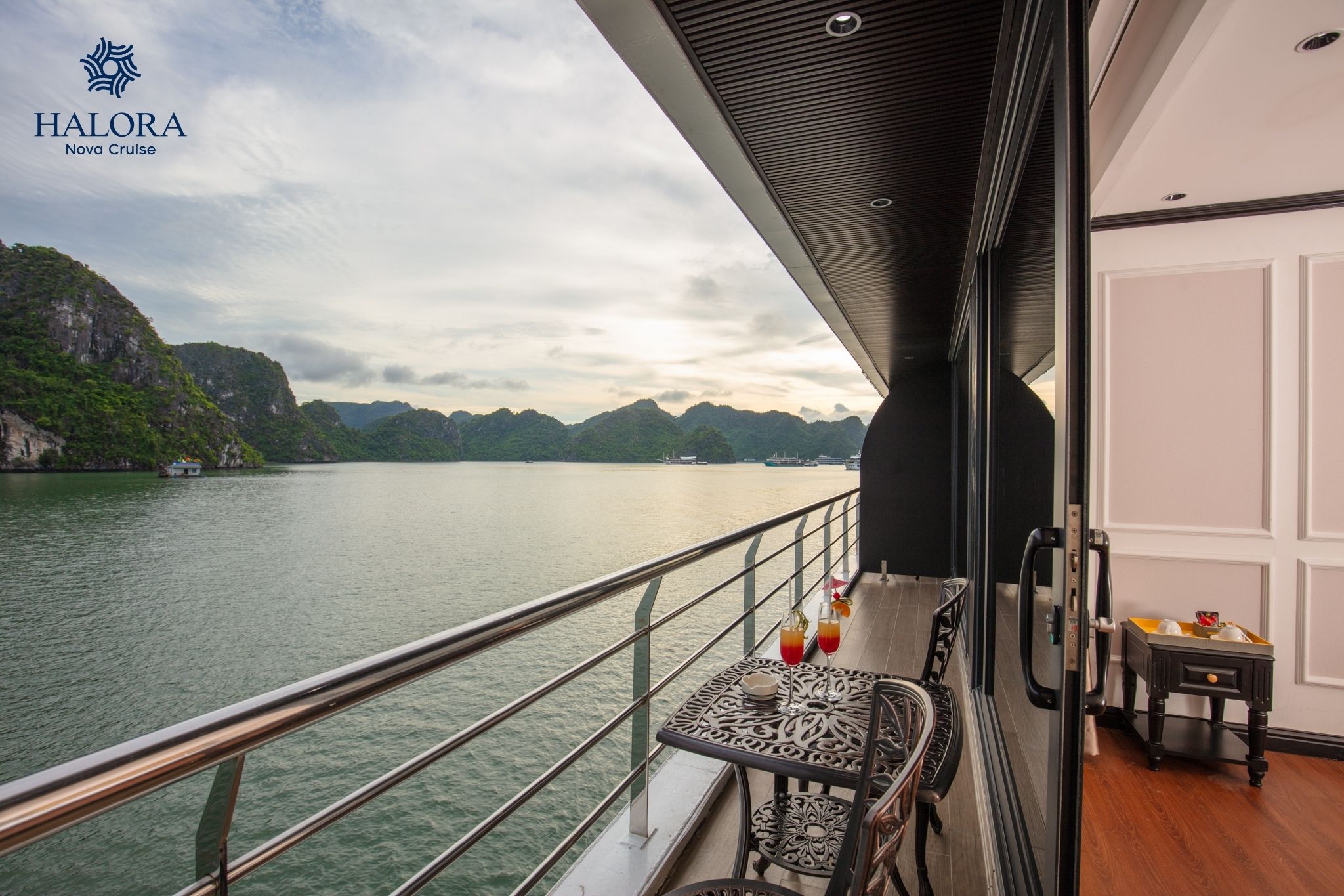 DELUXE BALCONY OCEAN