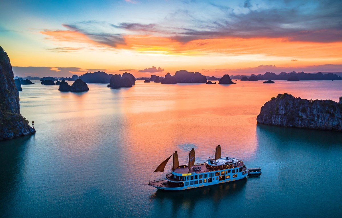 Top 7 Ha Long Bay Restaurants You Shouldn’t Miss on Your Trip