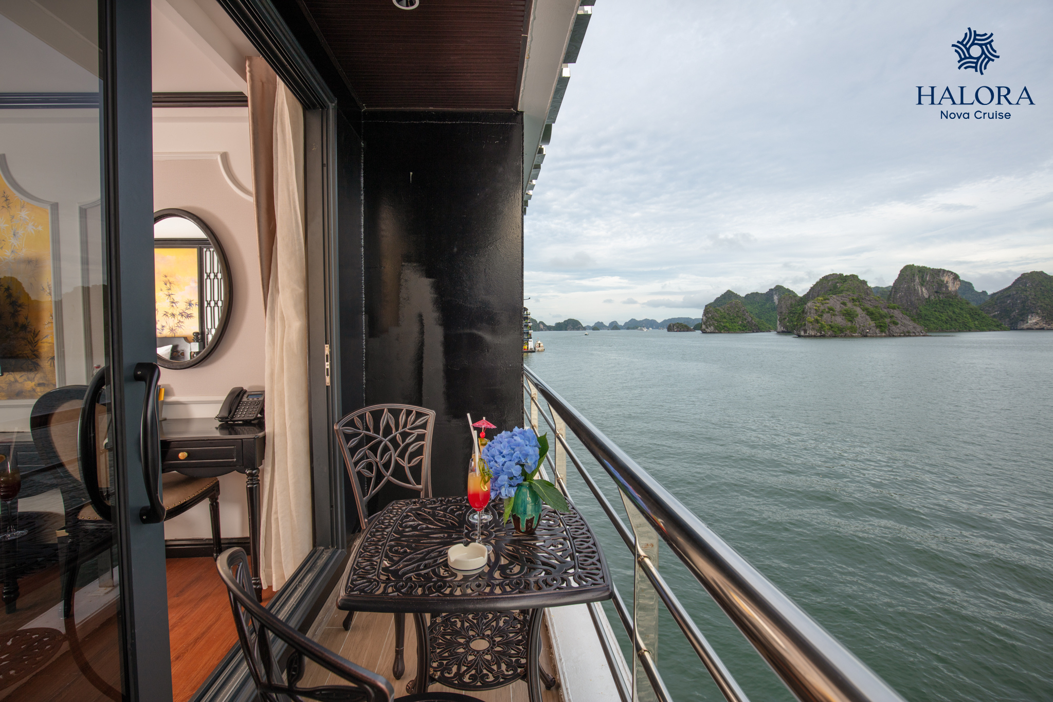 PREMIUM BALCONY OCEAN