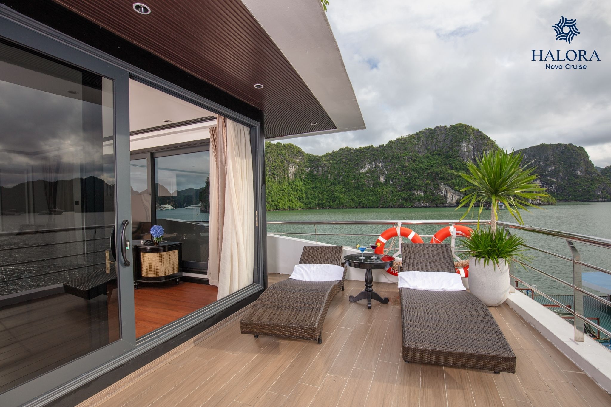 GRAND SUITE