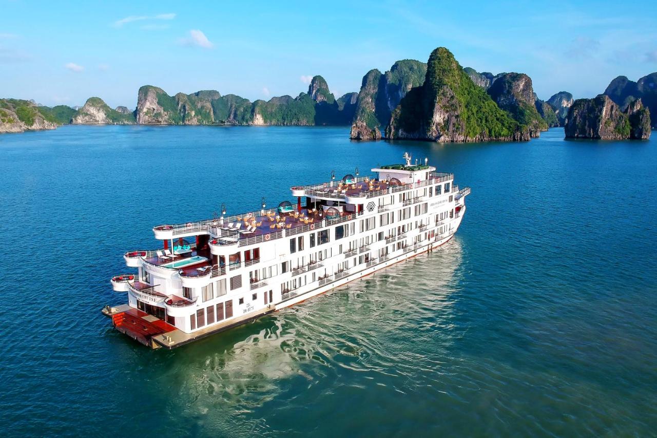 Du Thuyền Ambassdor Cruise Hạ Long