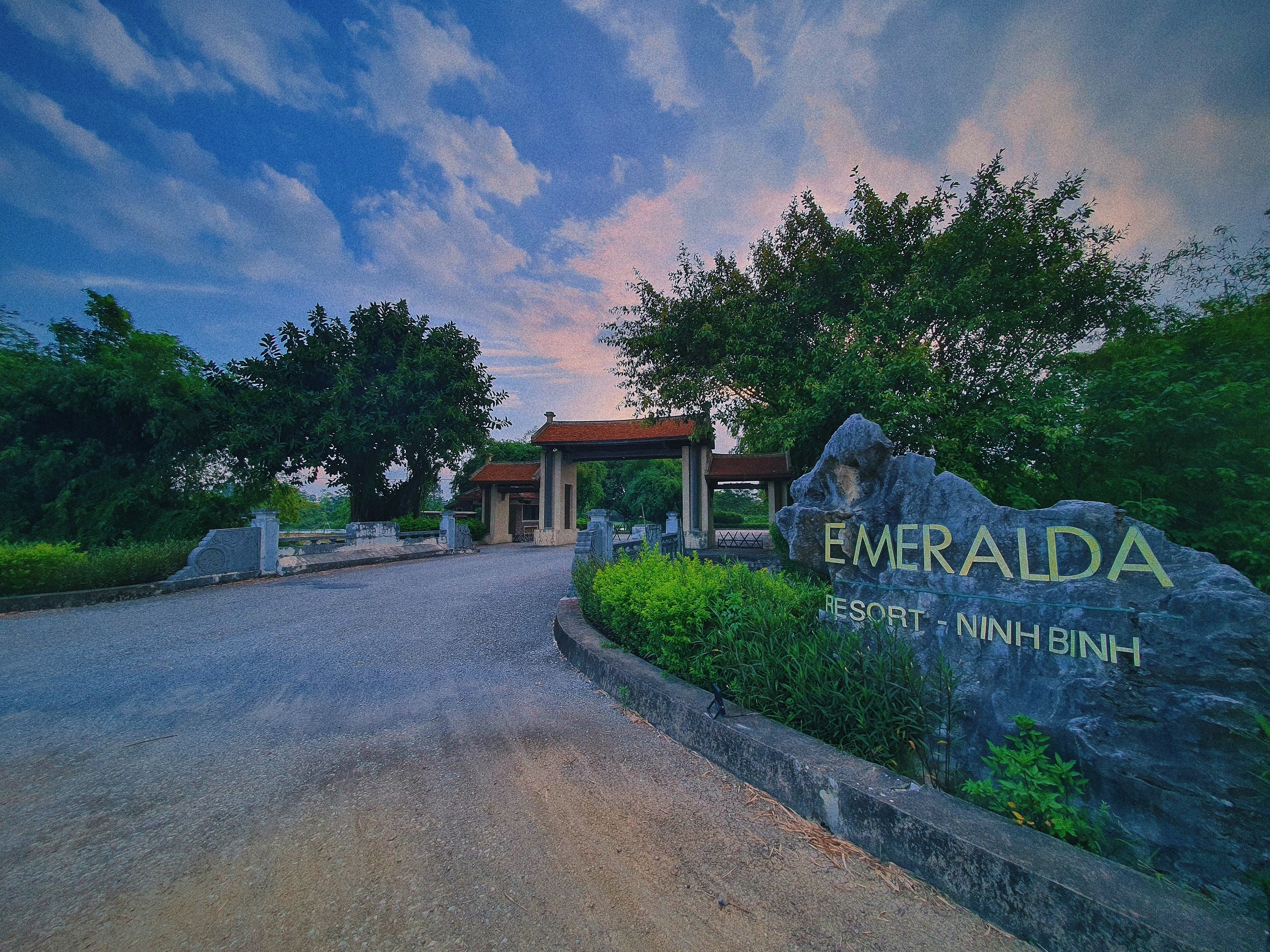 EMERALDA RESORT NINH BÌNH ( VÂN LONG ) 2026