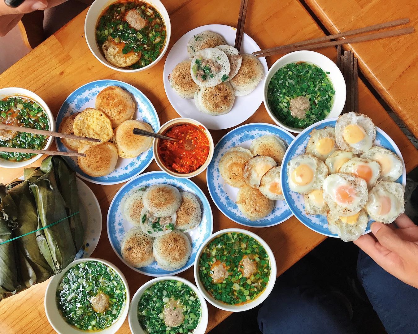 Banh-can-da-lat-top-nhung-quan-ngon-nhat-tai-thanh-pho-suong-mu-03-1634570628