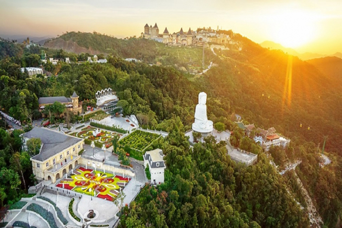 BA NA HILLS - CAU VANG