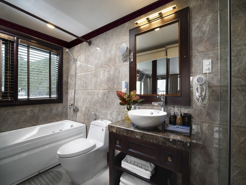 Junior Balcony Suite