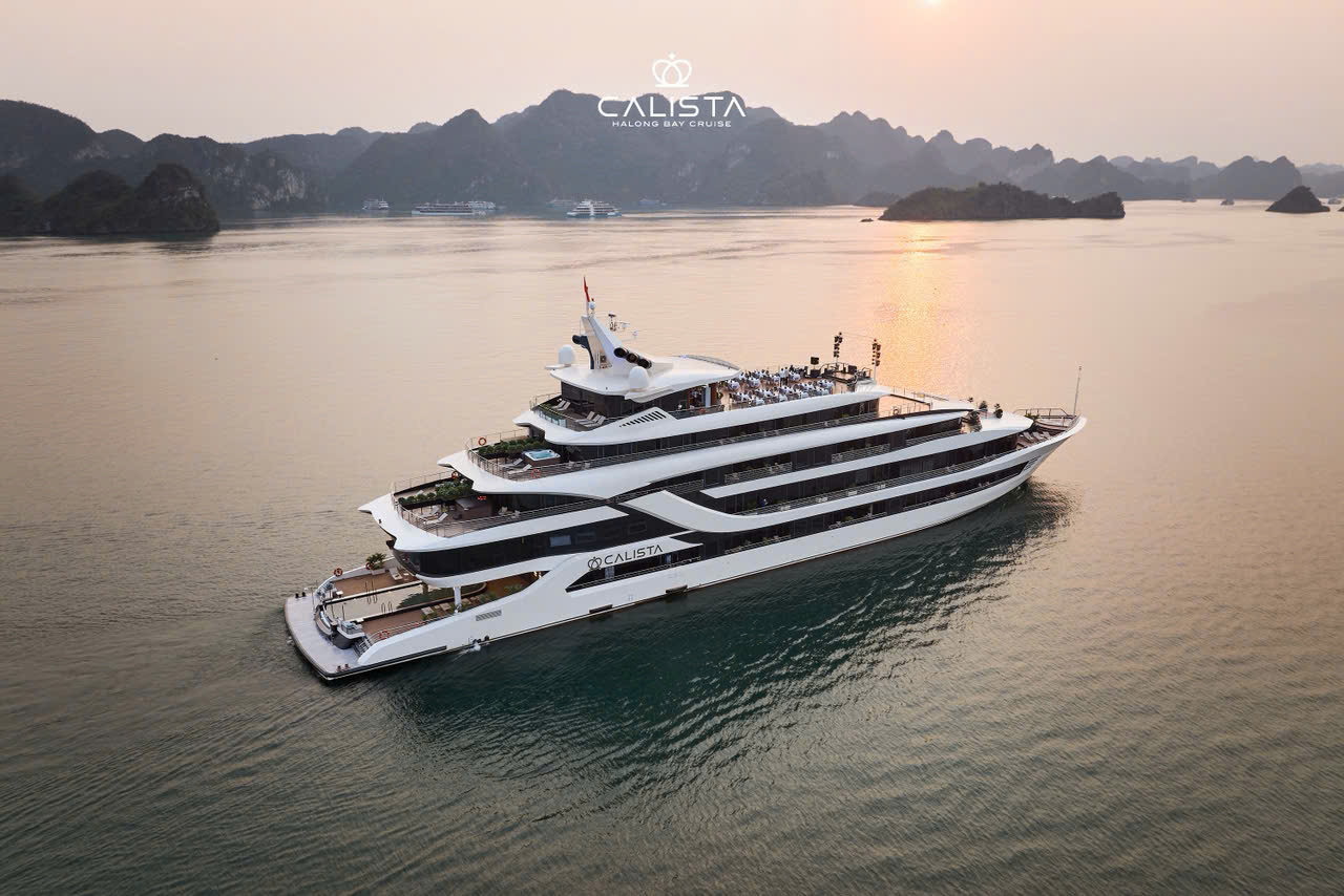 Du Thuyền Calista Cruise 6 sao