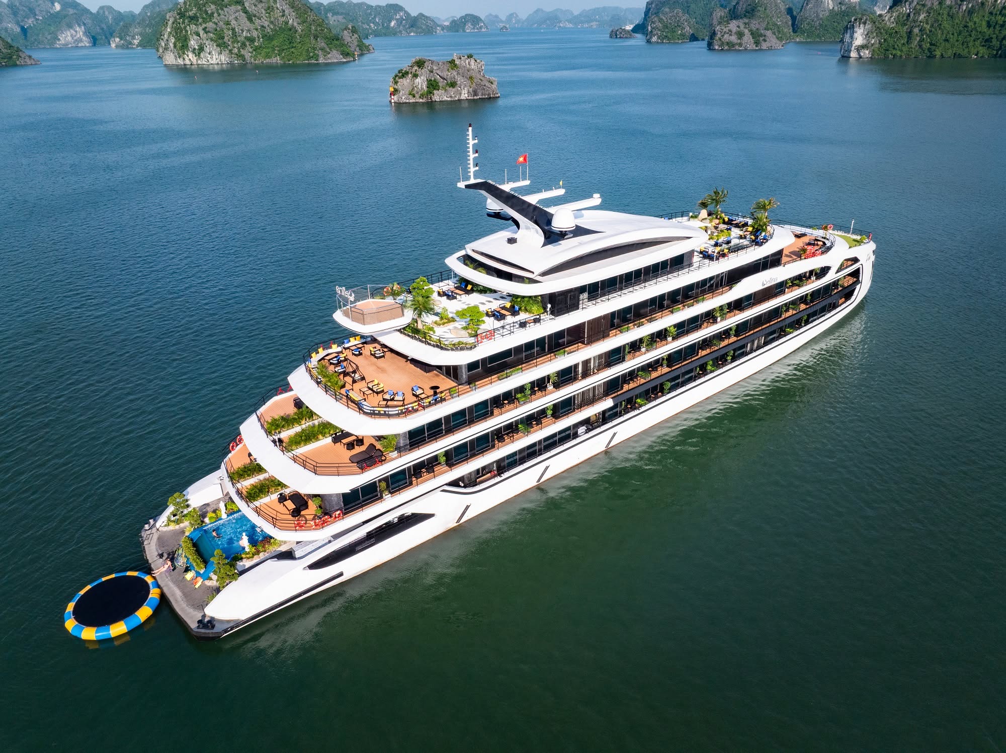 CELINA OF THE SEA CRUISE – 6-STAR LUXURY CRUISE IN LAN HA BAY