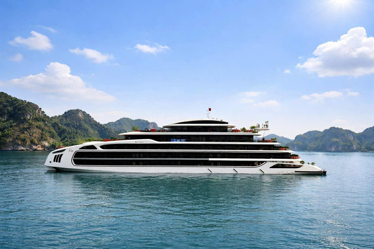 CELINA OF THE SEA CRUISE – 6-STAR LUXURY CRUISE IN LAN HA BAY
