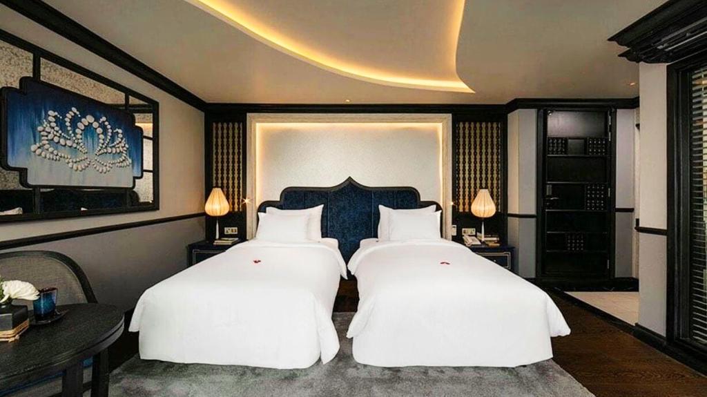 Executive Balcony