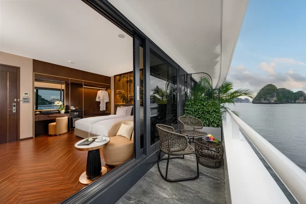 Deluxe Balcony tầng 1
