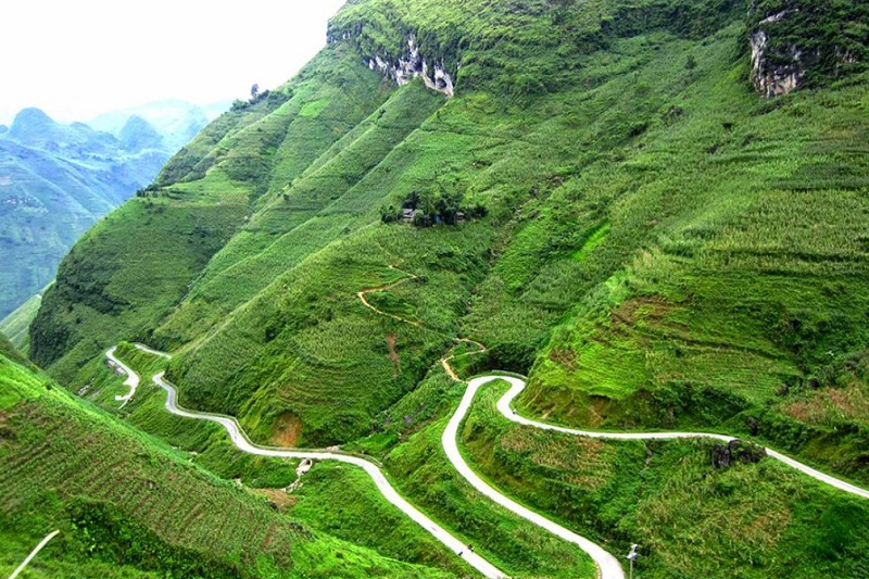 CAO BANG - BAN GIOC WATERFALL - NGUOM NGAO CAVE - BA BE LAKE 2 DAYS 2 NIGHTS (HOMESTAY)