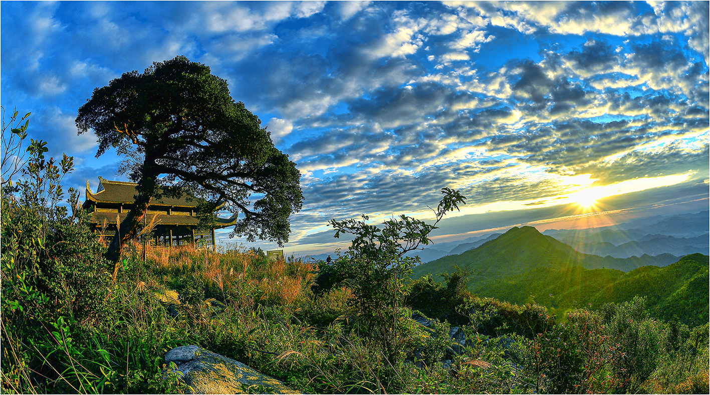 HA LONG – YEN TU 3 DAYS 2 NIGHTS TOUR (5-STAR CRUISE + 4-STAR HOTEL)