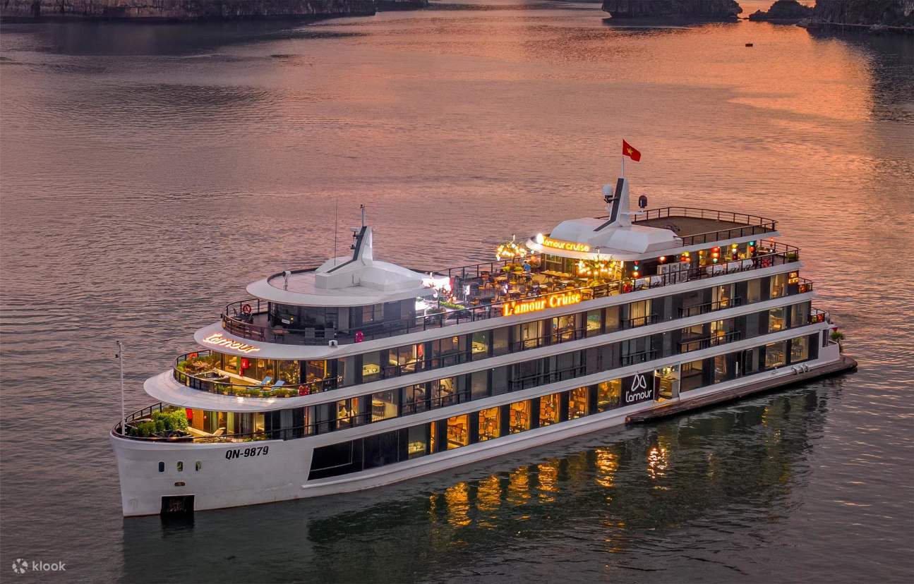 Du Thuyền L'amour Cruise ra Mắt Tháng 10