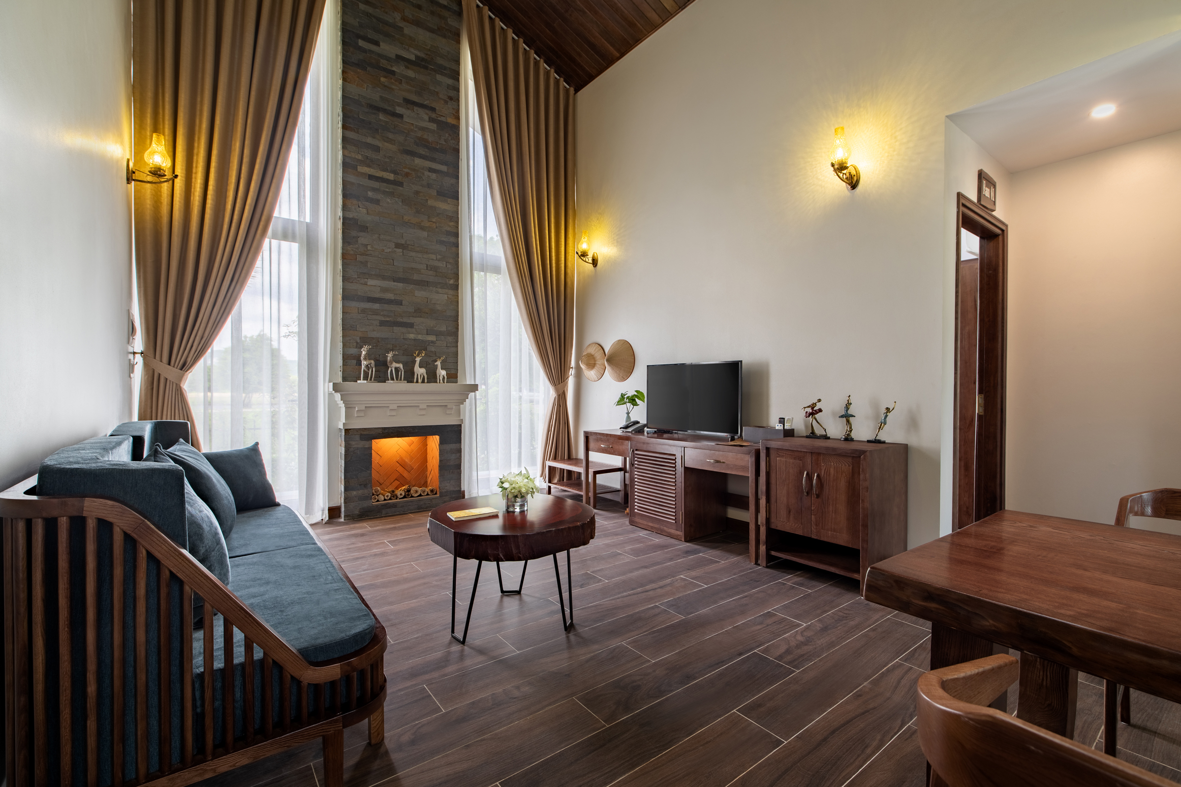 Bai Dinh Riverside Family Villa