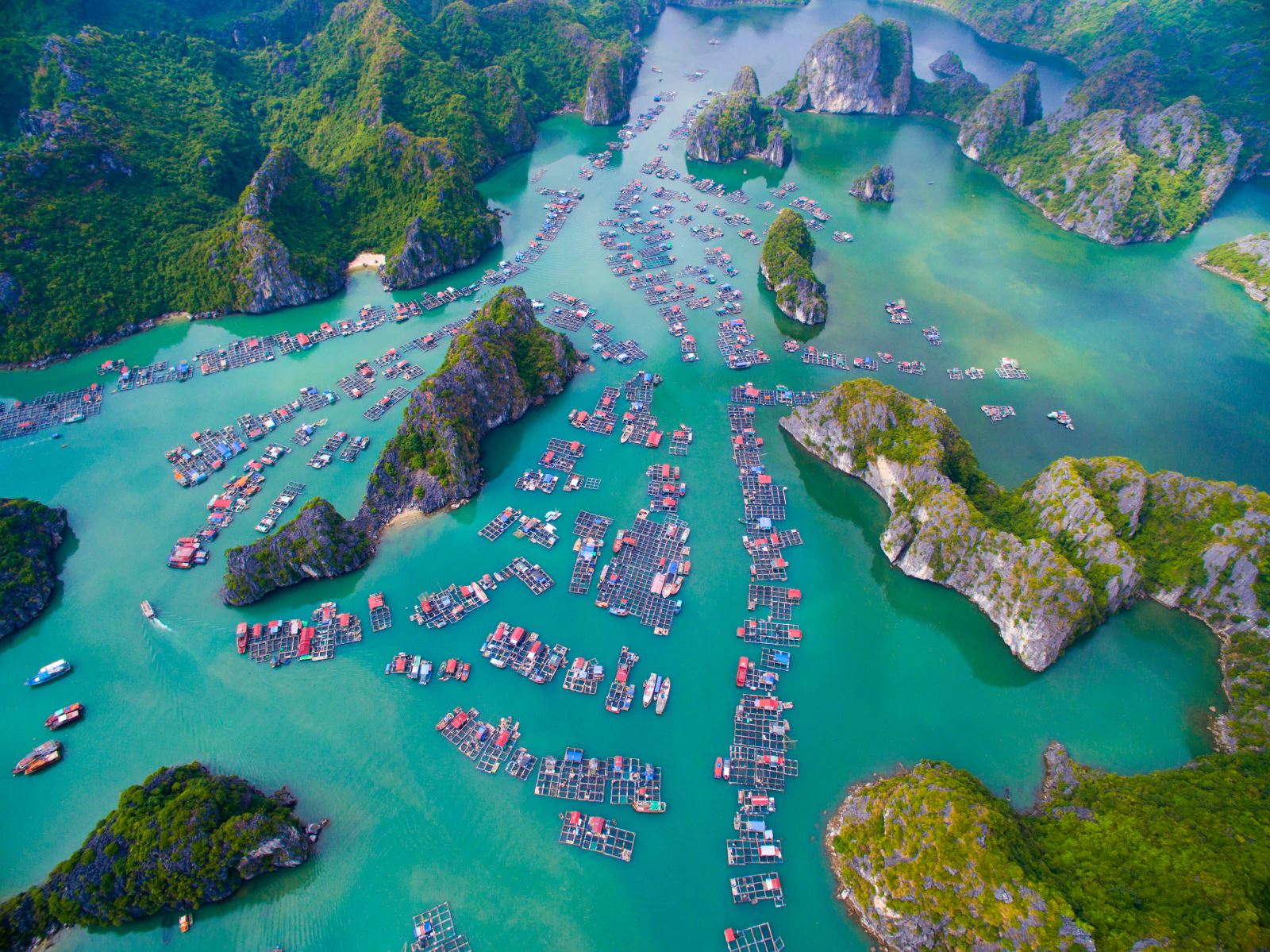 HA LONG – SUN WORLD 3 DAYS 2 NIGHTS (5-STAR CRUISE + 3-STAR HOTEL)