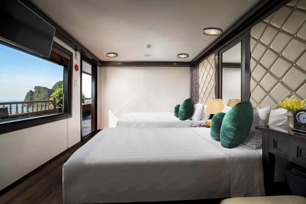 Junior Balcony Suite