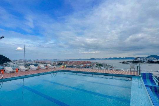 Flash Sale Khách Sạn Hạ Long (Giá Đoàn Từ 349K)