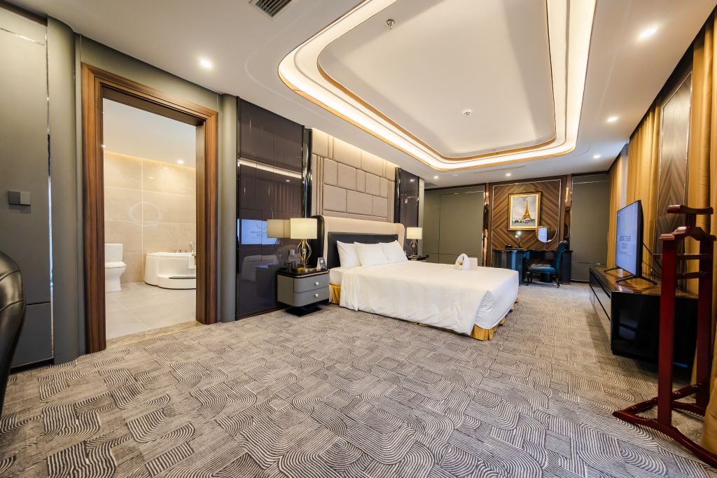 PRESIDENT ROOM