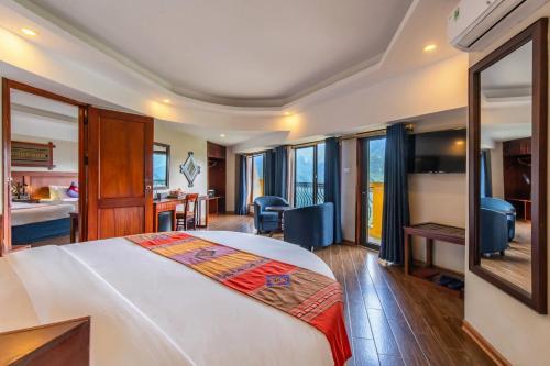 FAMILY SUITE